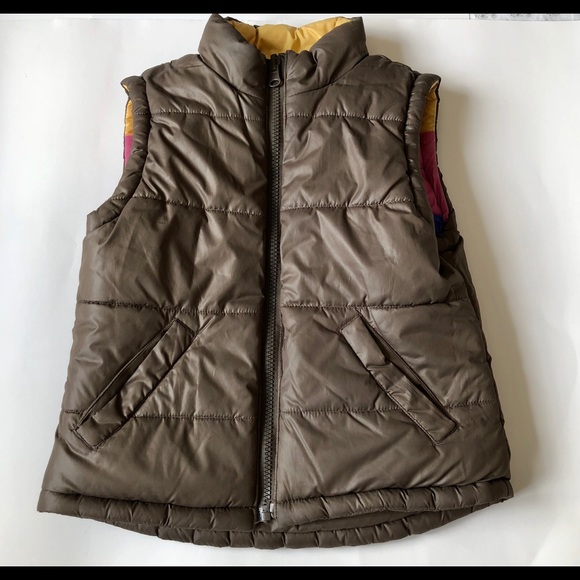 Kids 5Y Reversible Multi-Color Puffer Vest - Picture 6 of 9